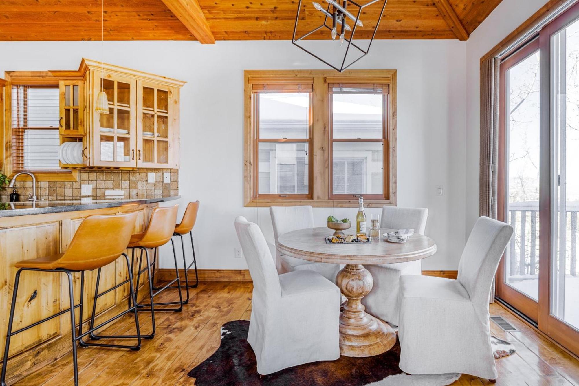 Murdock By Avantstay Cozy Townhouse W Hot Tub Walk To Park City Mountain Buitenkant foto